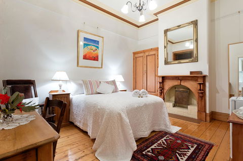 Annie's Victorian Terrace Accommodation Fremantle - Accommodation Rockhampton 13