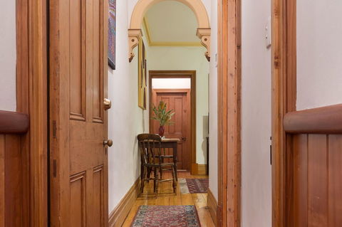Annie's Victorian Terrace Accommodation Fremantle - Accommodation Rockhampton 3