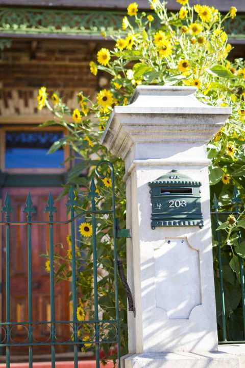 Annie's Victorian Terrace Accommodation Fremantle - Accommodation Rockhampton 1
