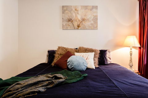 Maison Magnolia - Spacious Cozy Town House - Accommodation Rockhampton 11