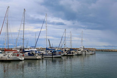 The Marina Hotel - Mindarie - Accommodation Rockhampton 14