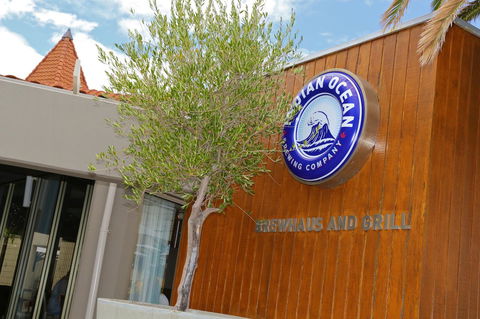 The Marina Hotel - Mindarie - Accommodation Rockhampton 17