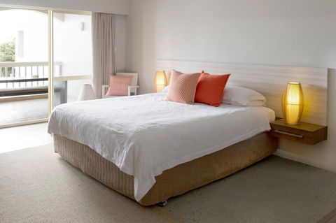 The Marina Hotel - Mindarie - Accommodation Rockhampton 5