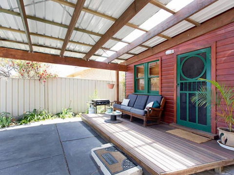 Sunset Cottage - Accommodation Rockhampton 1