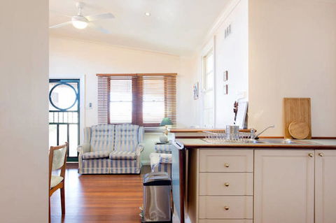 Sunset Cottage - Accommodation Rockhampton 10