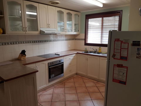 Eagle Bay Discovery - Accommodation Rockhampton 8