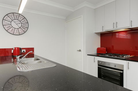 Perth Comfy Stays - Accommodation Rockhampton 17