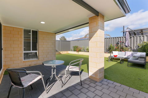 Perth Comfy Stays - Accommodation Rockhampton 11
