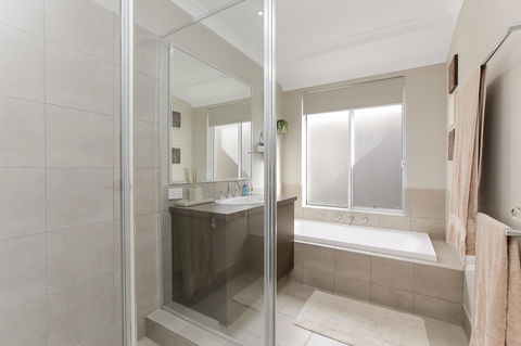 Perth Comfy Stays - Accommodation Rockhampton 39