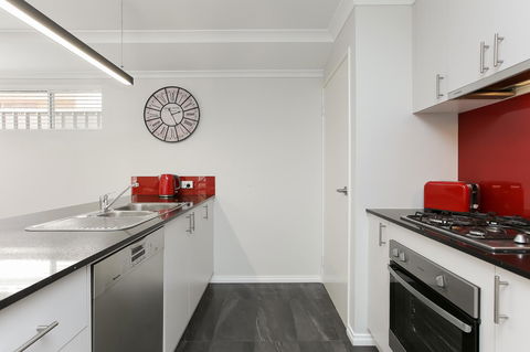 Perth Comfy Stays - Accommodation Rockhampton 15