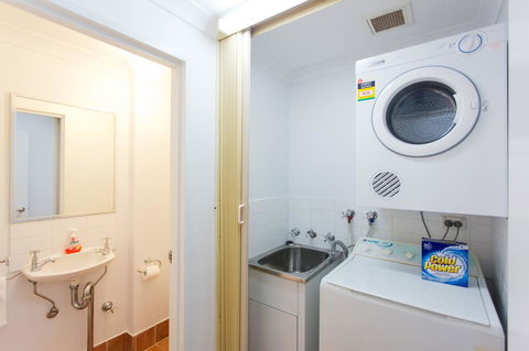 Windows On Pakenham - Accommodation Rockhampton 15
