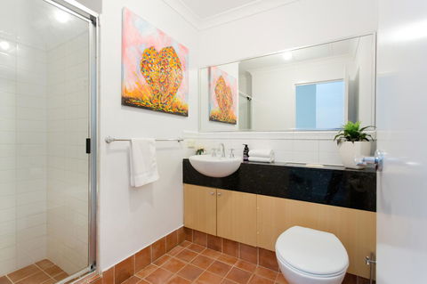 Windows On Pakenham - Accommodation Rockhampton 12