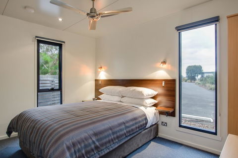 Swansea Beach Chalets - Accommodation Rockhampton 14