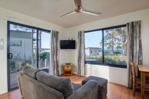 Swansea Beach Chalets - Accommodation Rockhampton 18