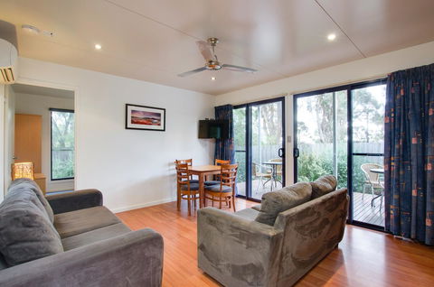 Swansea Beach Chalets - Accommodation Rockhampton 13