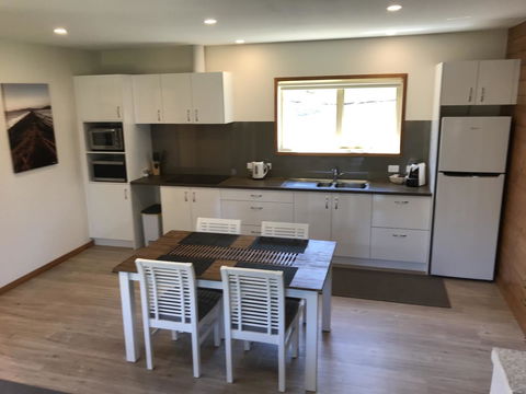 Loma Cottages - Accommodation Rockhampton 0