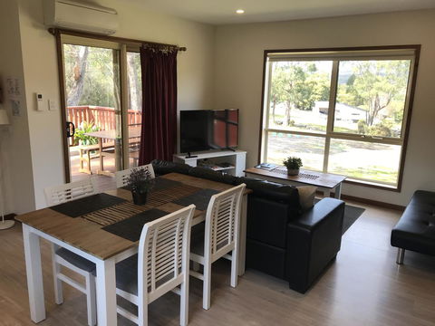Loma Cottages - Accommodation Rockhampton 3