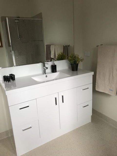 Loma Cottages - Accommodation Rockhampton 11