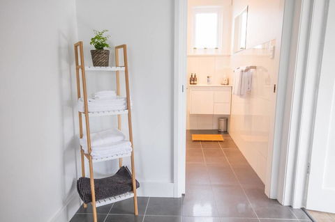 49 Pedder - Accommodation Rockhampton 0