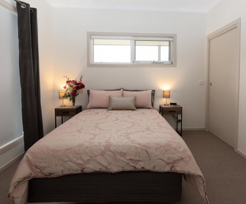 Erriba House - Accommodation Rockhampton 13