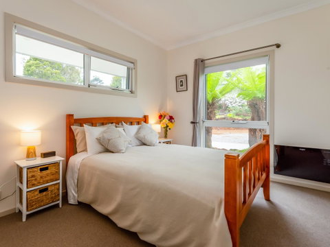 Erriba House - Accommodation Rockhampton 11