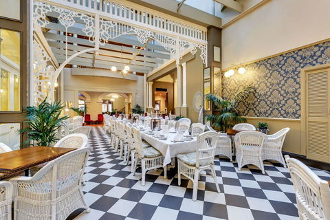 Hadley\'s Orient Hotel - Accommodation Rockhampton 2