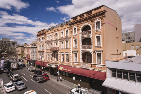 Hadley\'s Orient Hotel - Accommodation Rockhampton 0