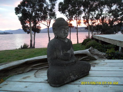 Anchorage Waterfront Retreat - Accommodation Rockhampton 0