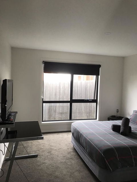 Georges Bay Apartments - Accommodation Rockhampton 7