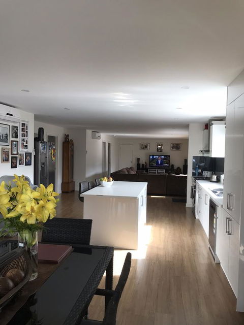 Georges Bay Apartments - Accommodation Rockhampton 6