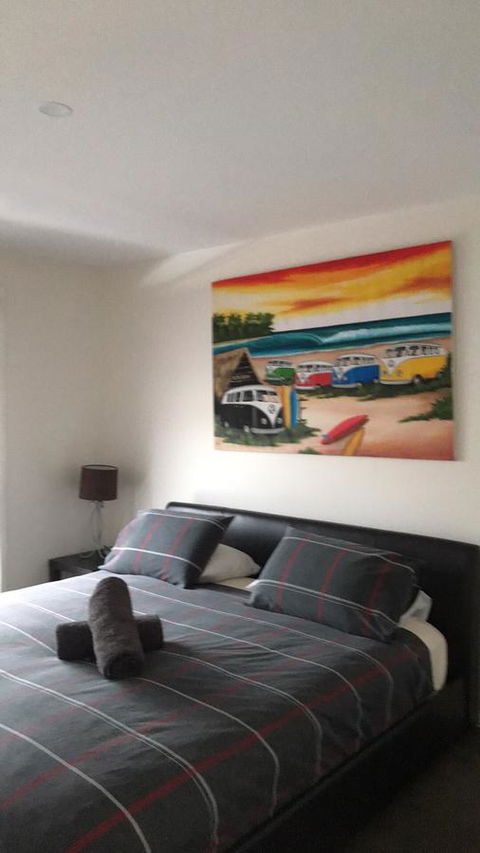 Georges Bay Apartments - Accommodation Rockhampton 11