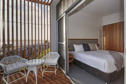 Rosevears Riverview Hotel - Accommodation Rockhampton 16