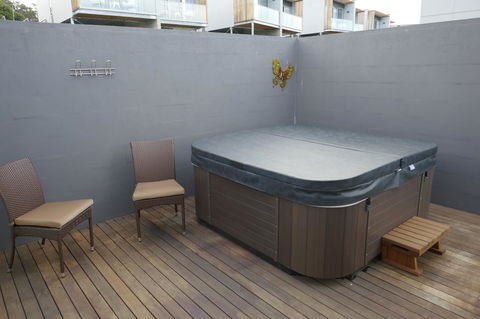 Rosevears Riverview Hotel - Accommodation Rockhampton 2
