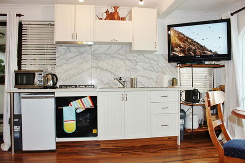 Million Dollar Views - Accommodation Rockhampton 14