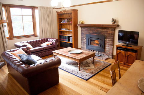 The Pear Cottage - Accommodation Rockhampton 2