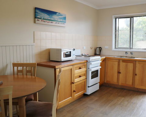 Blue Seas Holiday Villas - Accommodation Rockhampton 32