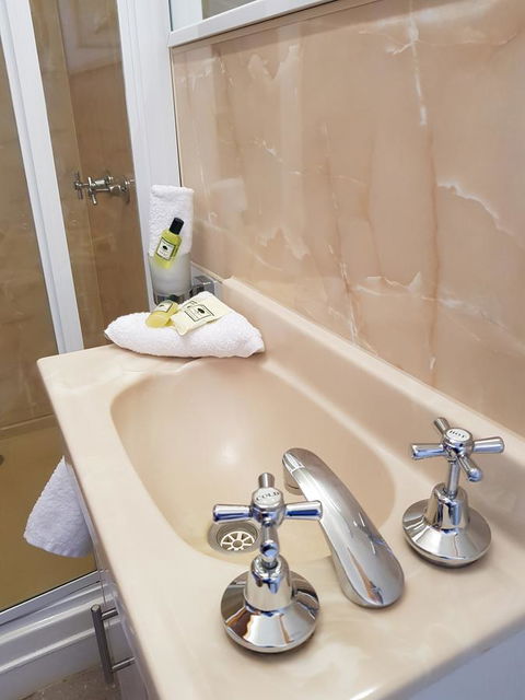Blue Seas Holiday Villas - Accommodation Rockhampton 40