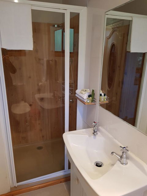 Blue Seas Holiday Villas - Accommodation Rockhampton 34