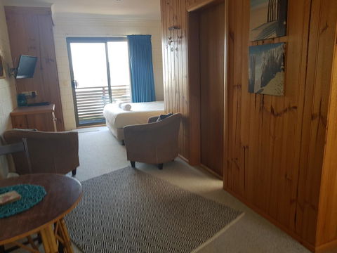 Blue Seas Holiday Villas - Accommodation Rockhampton 25