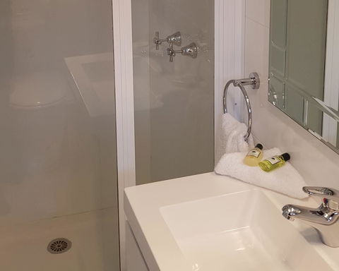 Blue Seas Holiday Villas - Accommodation Rockhampton 19