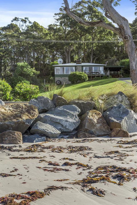 Summertime Cottage - Accommodation Rockhampton 0