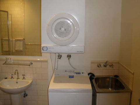 Launceston Central Apartment Hotel Official - Accommodation Rockhampton 23