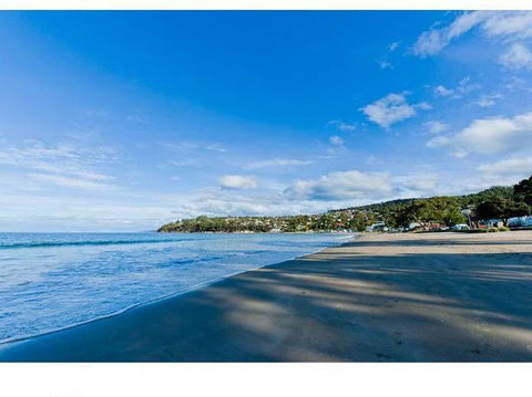 The Ultimate Beach House - Accommodation Rockhampton 0