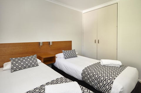 Elphin Serviced Apartments - Accommodation Rockhampton 24