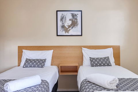 Elphin Serviced Apartments - Accommodation Rockhampton 3
