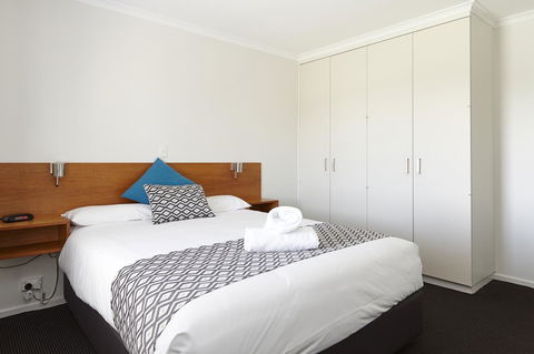 Elphin Serviced Apartments - Accommodation Rockhampton 25