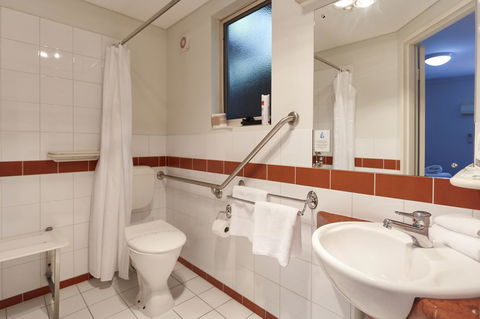 Elphin Serviced Apartments - Accommodation Rockhampton 32