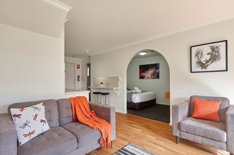 Elphin Serviced Apartments - Accommodation Rockhampton 11