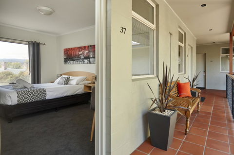 Elphin Serviced Apartments - Accommodation Rockhampton 35