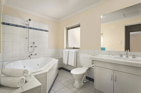 Elphin Serviced Apartments - Accommodation Rockhampton 37